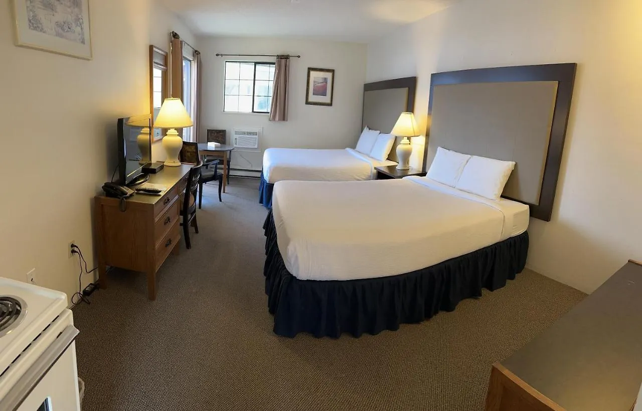 Wessex Inn By The Sea Cowichan Bay 2*,