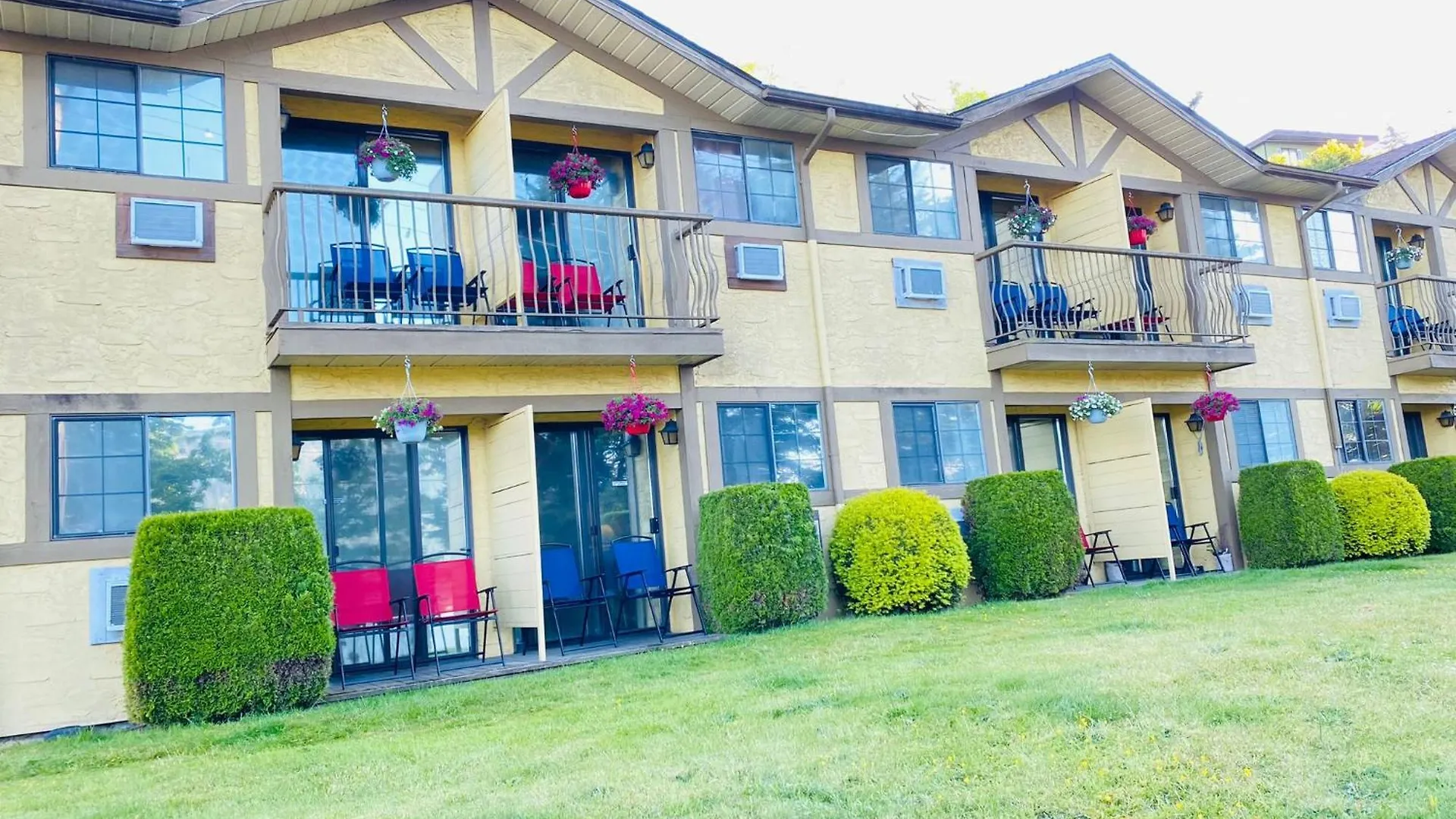 Wessex Inn By The Sea Cowichan Bay