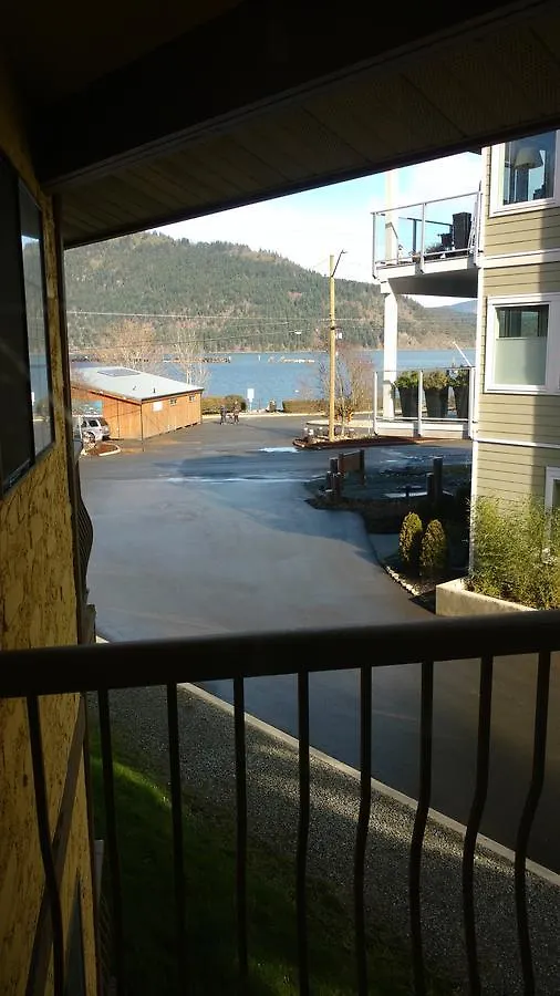 Wessex Inn By The Sea Cowichan Bay